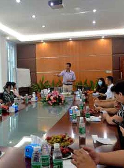 市工信局機關(guān)第四黨支部||不忘初心服務(wù)企業(yè)